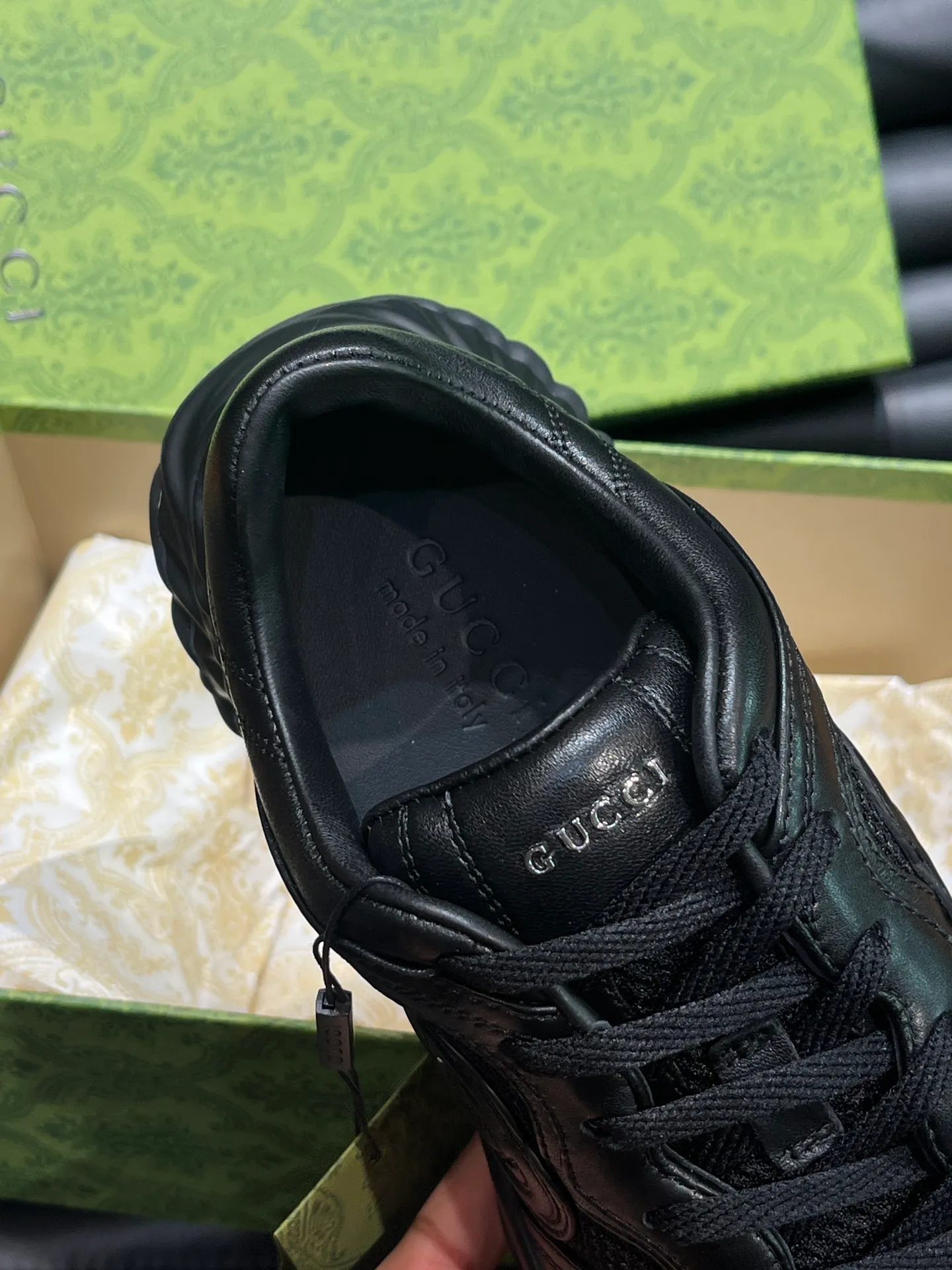 Men's Men's Shoes💰p760 "Gucc*" Ri Men's Men's Shoes💰p Men's Men's Shoes💰ple Series 2024ss👫Couple Style Casual Sports Shoes, buy the original and accurately reproduce it! Restore the quality of details, Gucci Ri men's shoes 💰p men's shoes 💰ple series sports shoes are made with innovative stitching technology to create a flowing texture like water. The leather design is paired with three-dimensional interlocking Double G leather patches and Gucci letter metal accessories, creating a free flowing texture of the entire shoe with a 3D effect. A classic and versatile piece that feels super comfortable on your feet! Female 35-40 Male 38-45